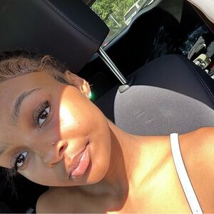 Meet your Posher, Jamilah